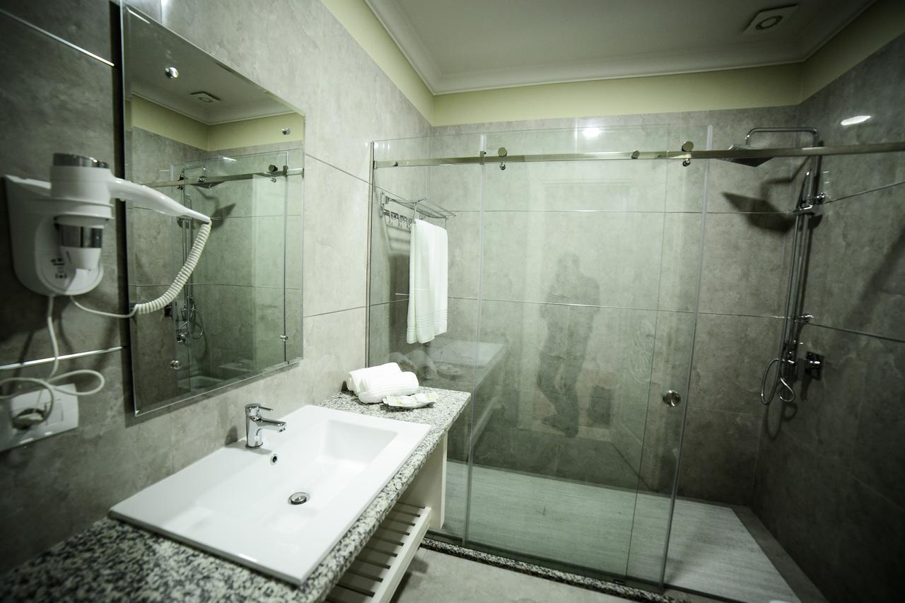 Hotel Vila Imperial Elbasan Eksteriør billede