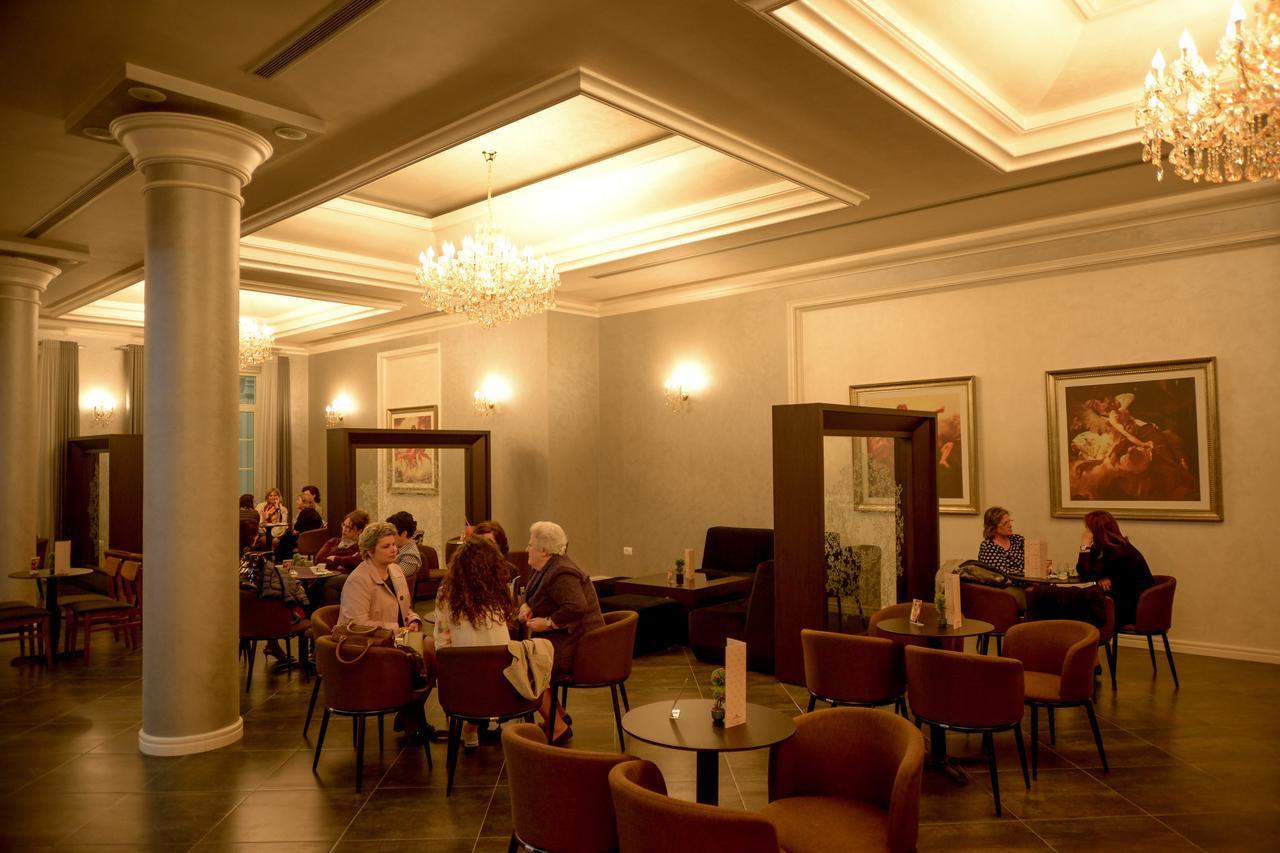 Hotel Vila Imperial Elbasan Eksteriør billede
